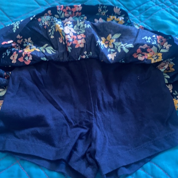 2 Carter’s girl skirts - Picture 2 of 3